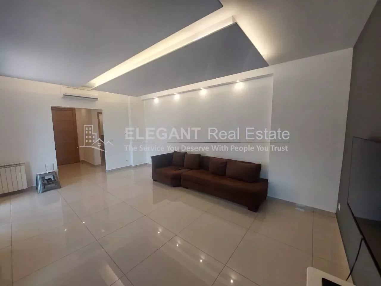 Modern Apartment | Cozy Terrace | Calm Street — Hub Realtors