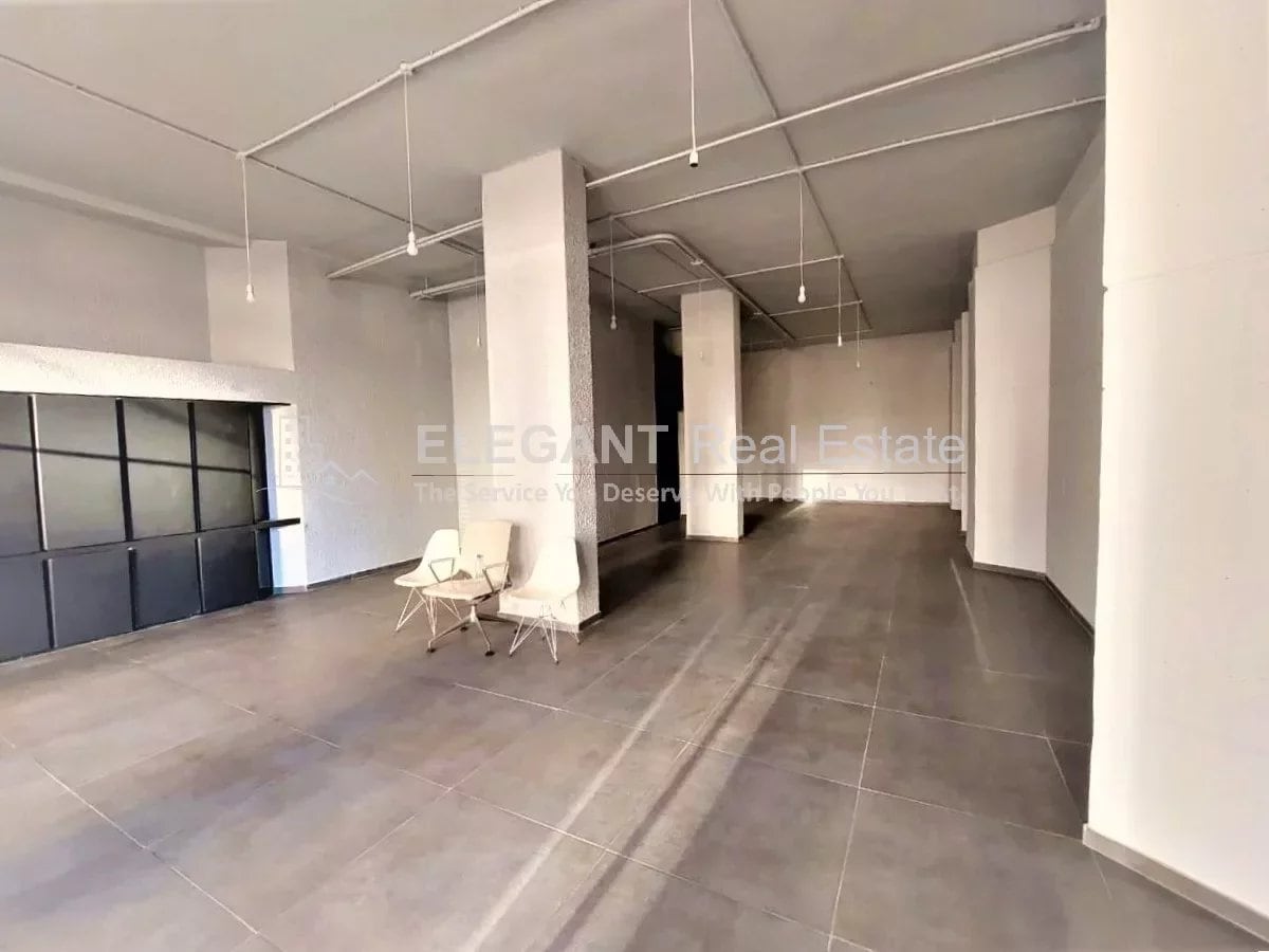 Spacious Showroom with Big Warehouse | Easy Access | Prime Location — Hub Realtors