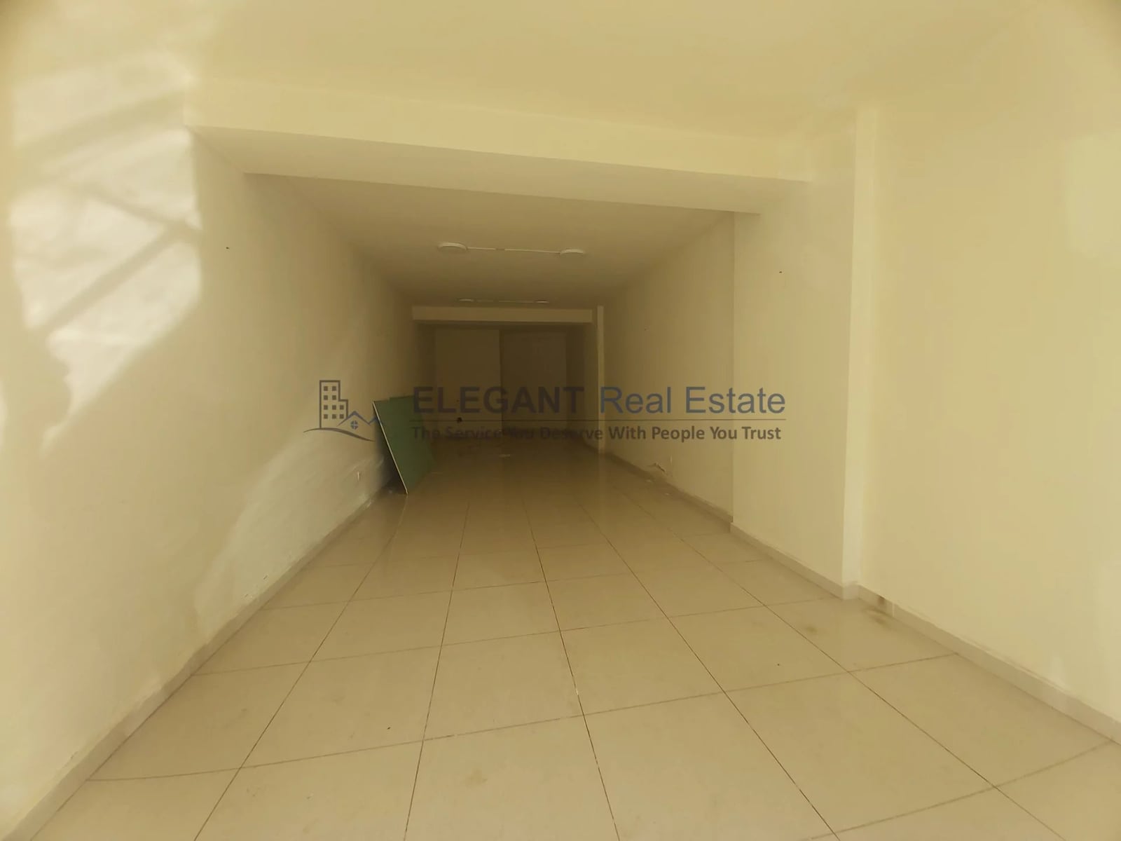 Retail Shop | Prime Location — Hub Realtors