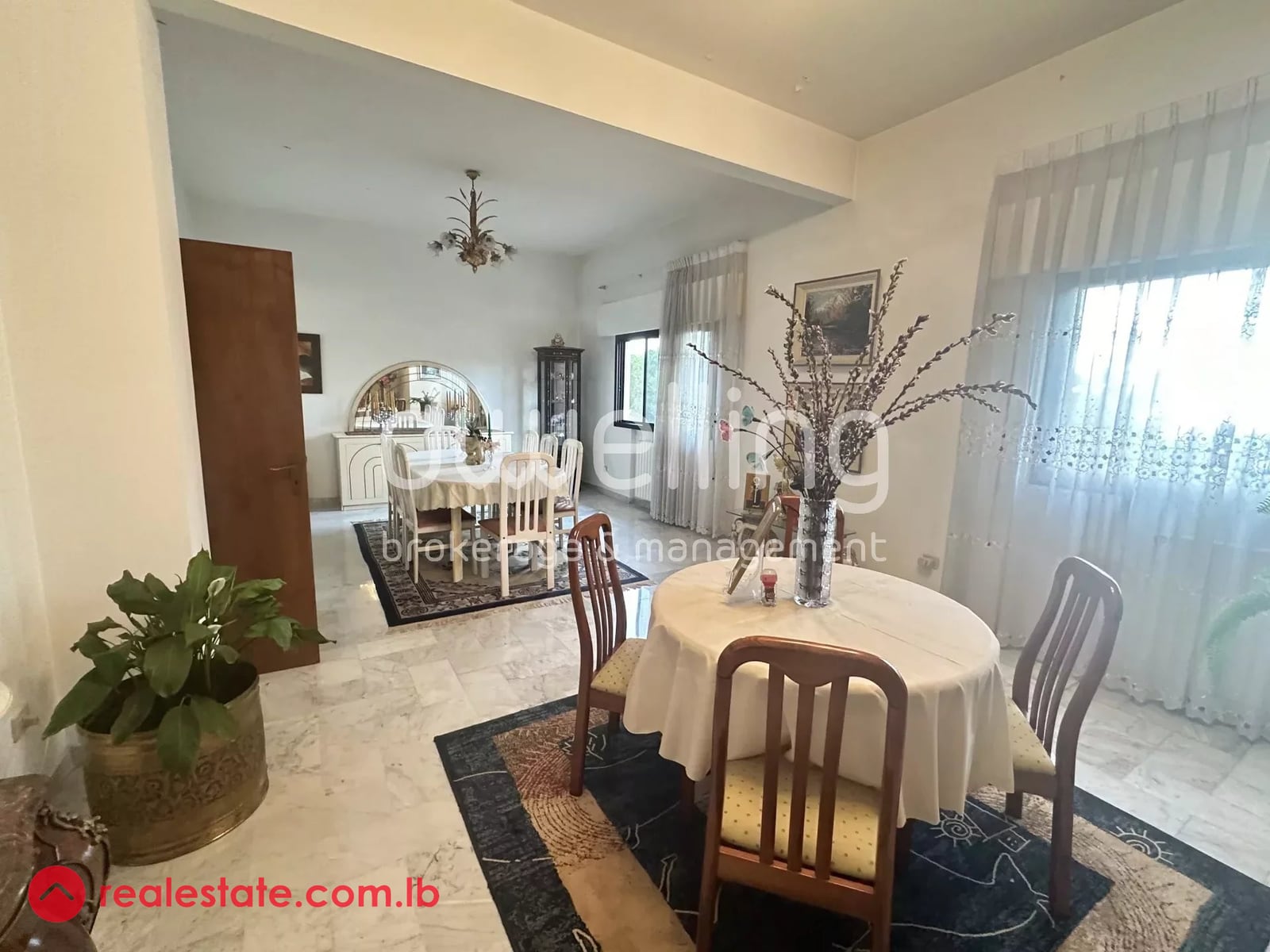 Villa with Panoramic Views in Prime Hbous Area — Hub Realtors