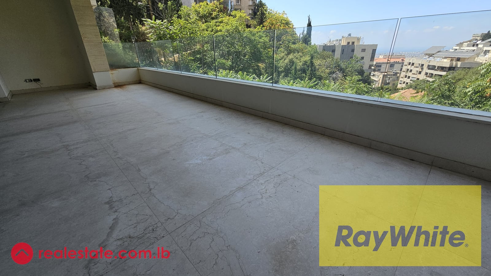 Apartment for sale in Yarzeh|Prime location — Hub Realtors