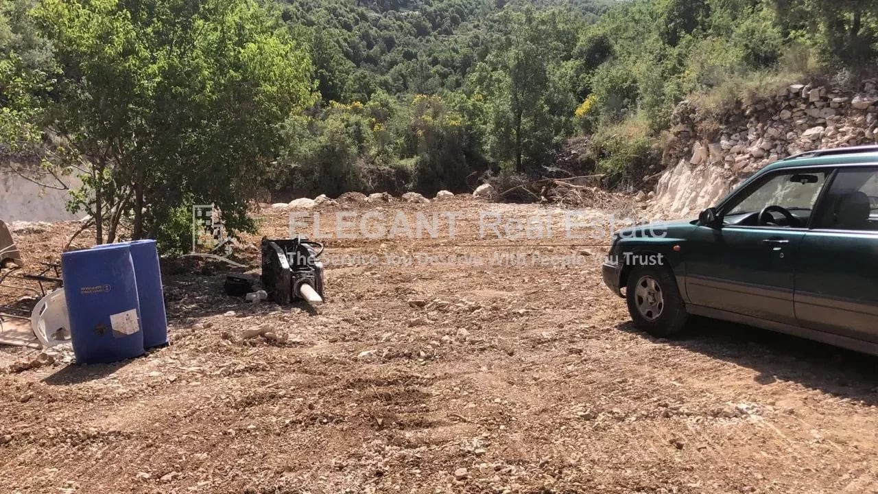 Land for Sale | Panoramic View | Mayfouk — Hub Realtors
