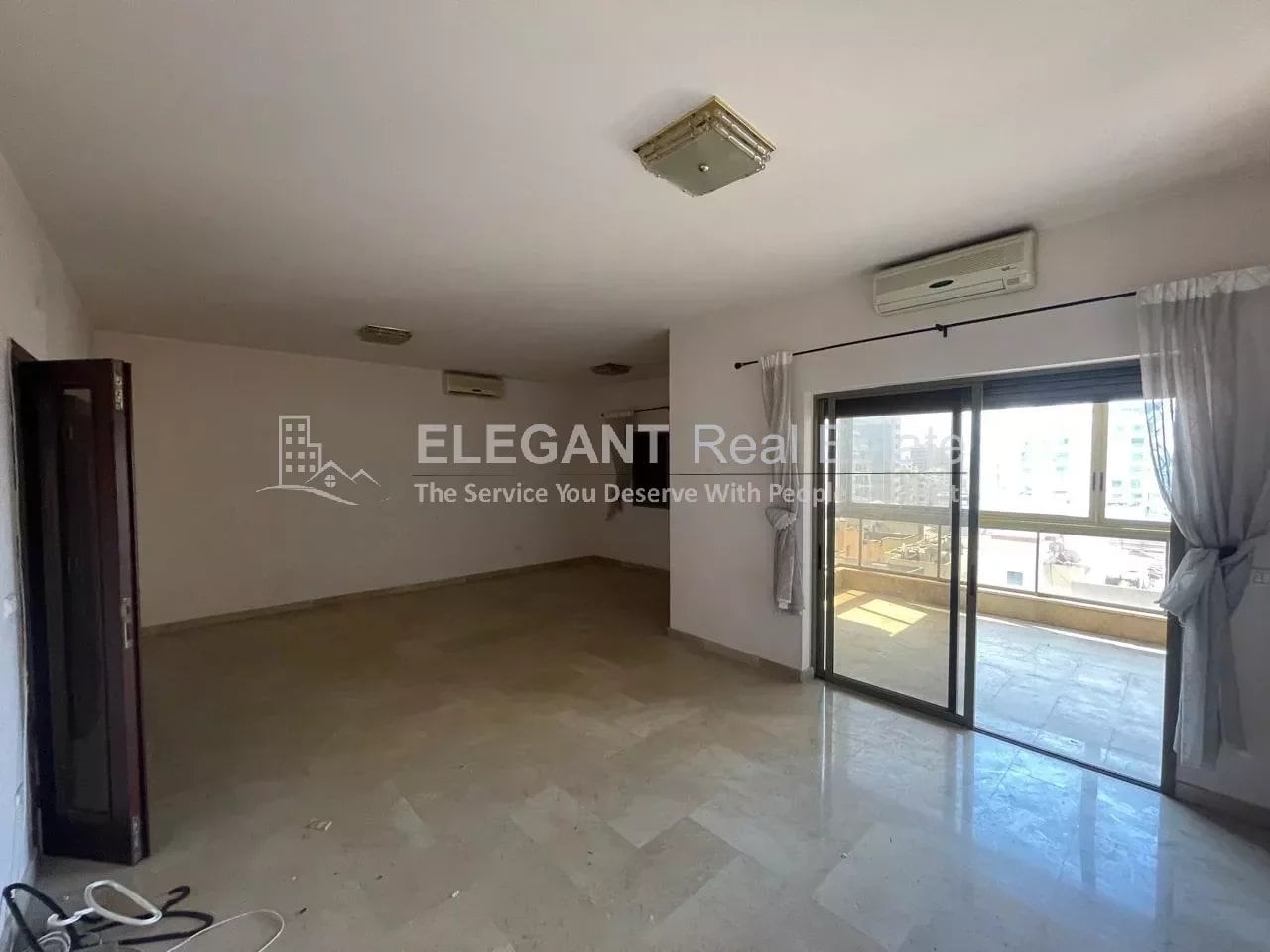 Beautiful Apartment for Sale | Calm Area | Ras Al Nabaa — Hub Realtors