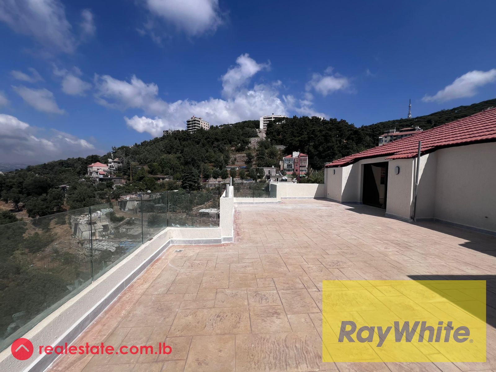 Roof Apartment for Sale in Bharsaf – 240 sqm - Sea and Mountain View — Hub Realtors