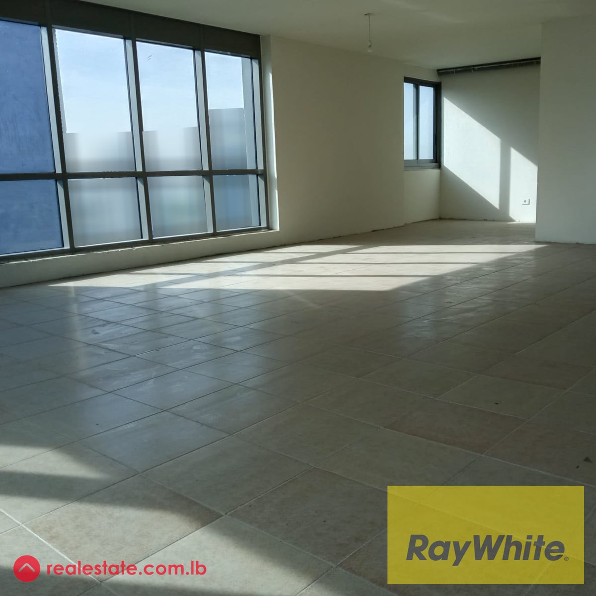 Office for Sale in Dbayeh — Hub Realtors