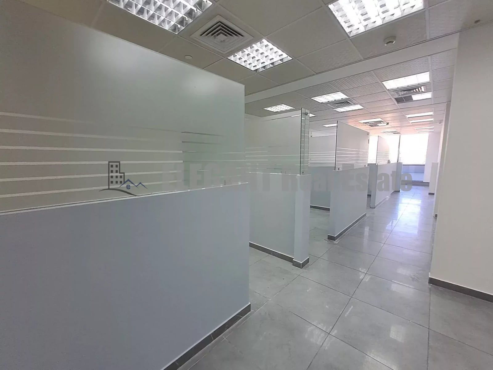 Brand New Office | 24/7 Electricity | for Rent | Jnah | Prime Location — Hub Realtors