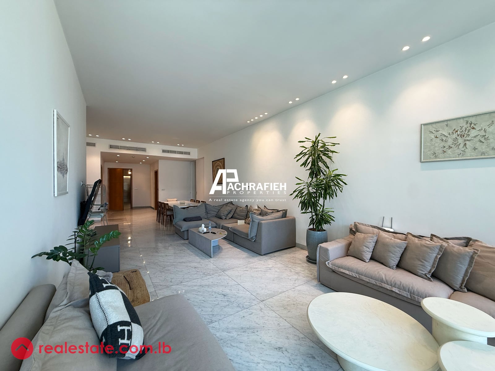290 Sqm - Apartment For Sale in Downtown — Hub Realtors