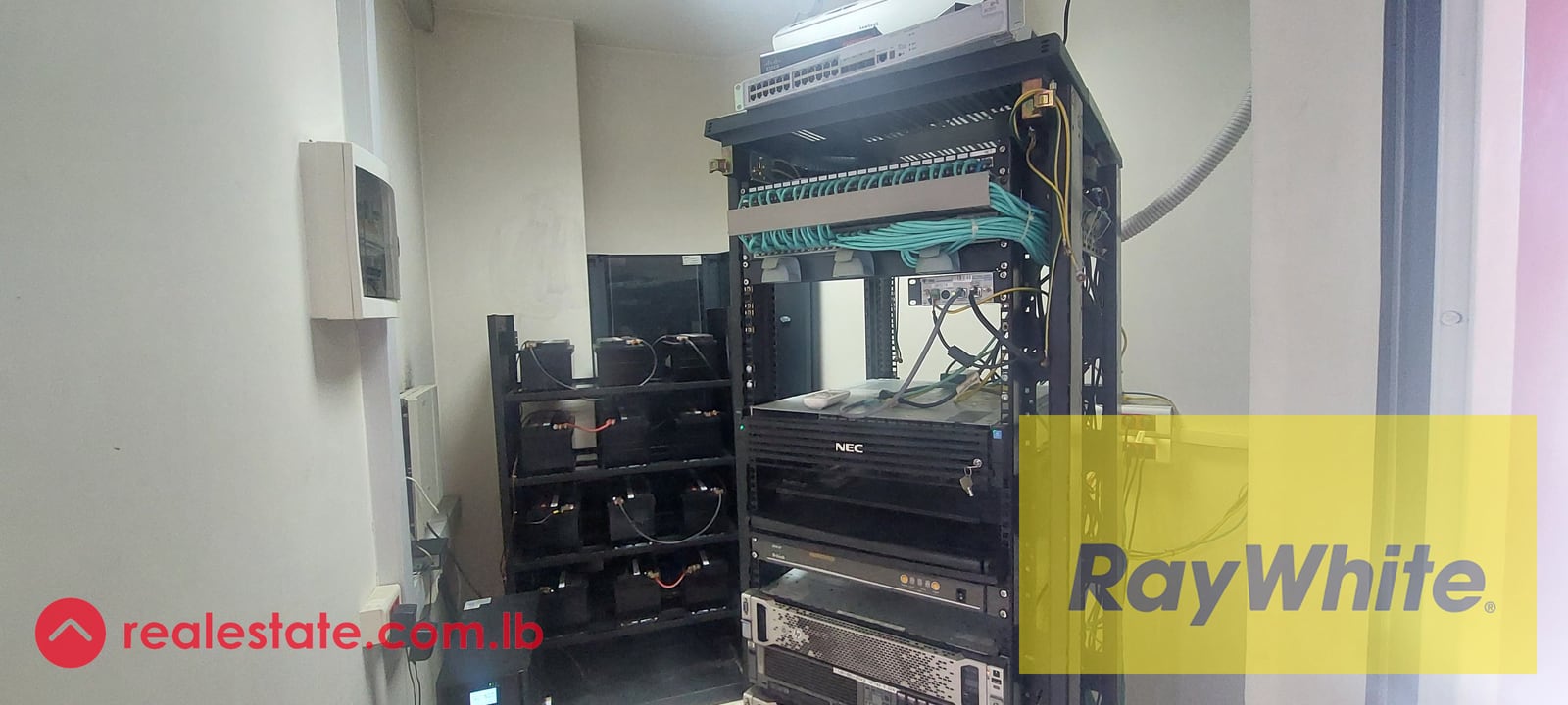 Office for rent in Furn El chebbak — Hub Realtors