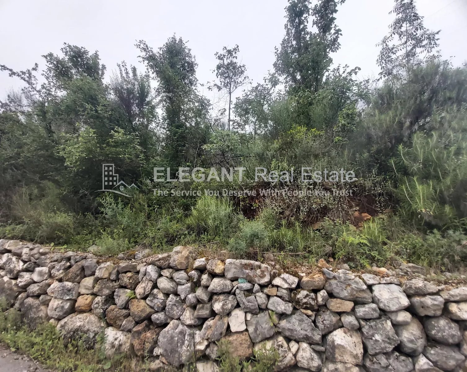 Easy Access Land | Calm Area | Mradiyeh — Hub Realtors