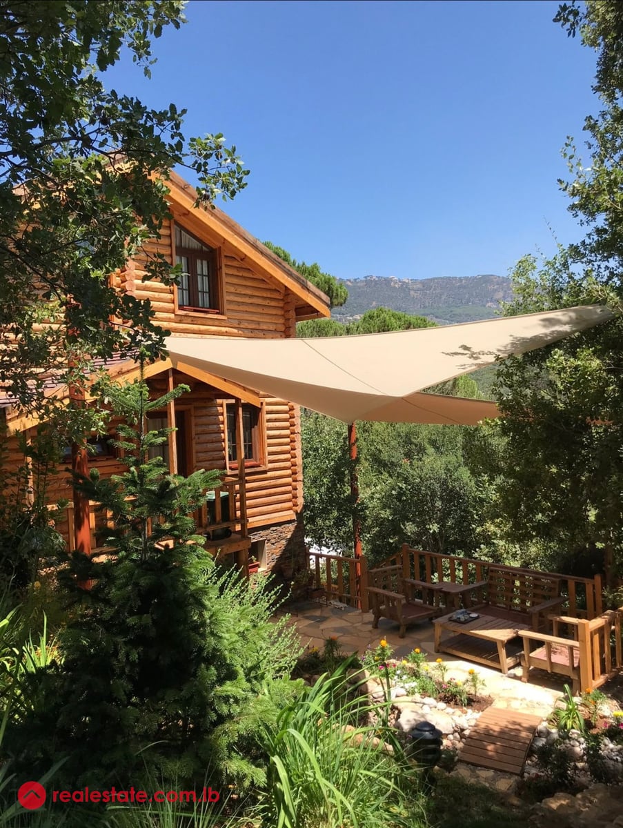 Villa with a private land — Hub Realtors