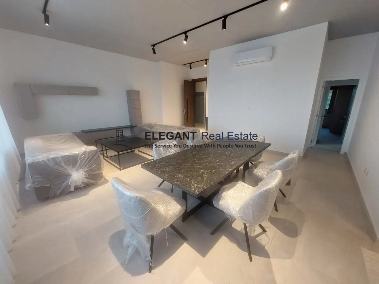 Luxurious Apartment | Fully Furnished | Sea-Green View — Hub Realtors