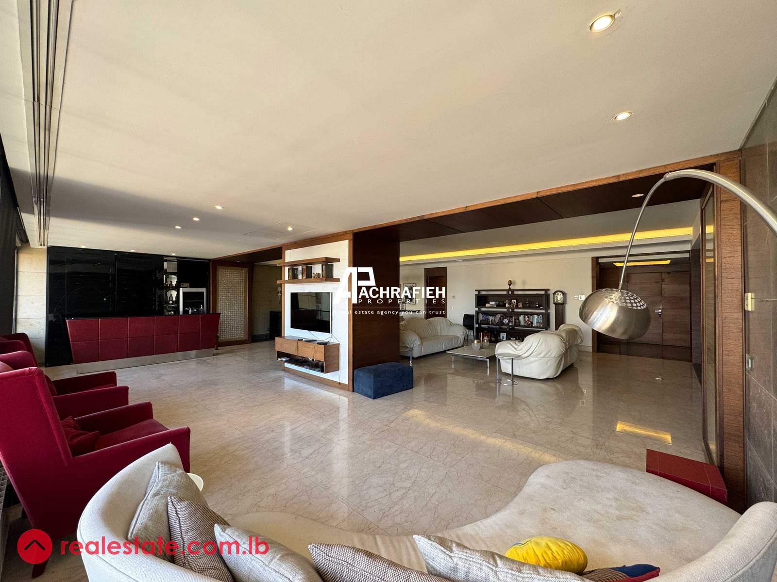 Golden Area | 600 Sqm | Apartment For Sale — Hub Realtors