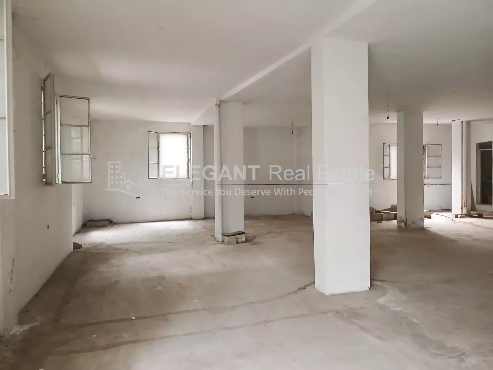 Spacious Warehouse | Easy Access — Hub Realtors