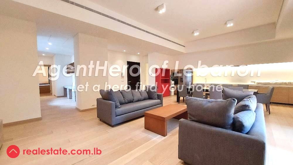 Amazing Loft with 2 Garden Terrace | Private Entrance. — Hub Realtors