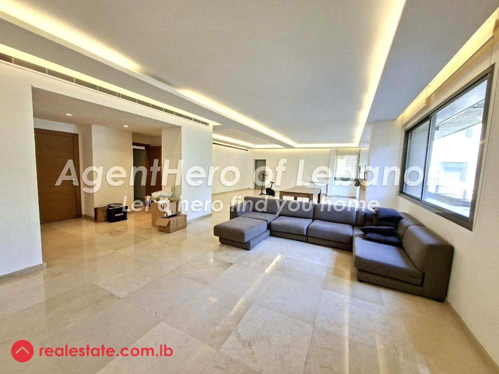 Luxurious apartment In Z Heart Of Achrafieh With Balcony — Hub Realtors