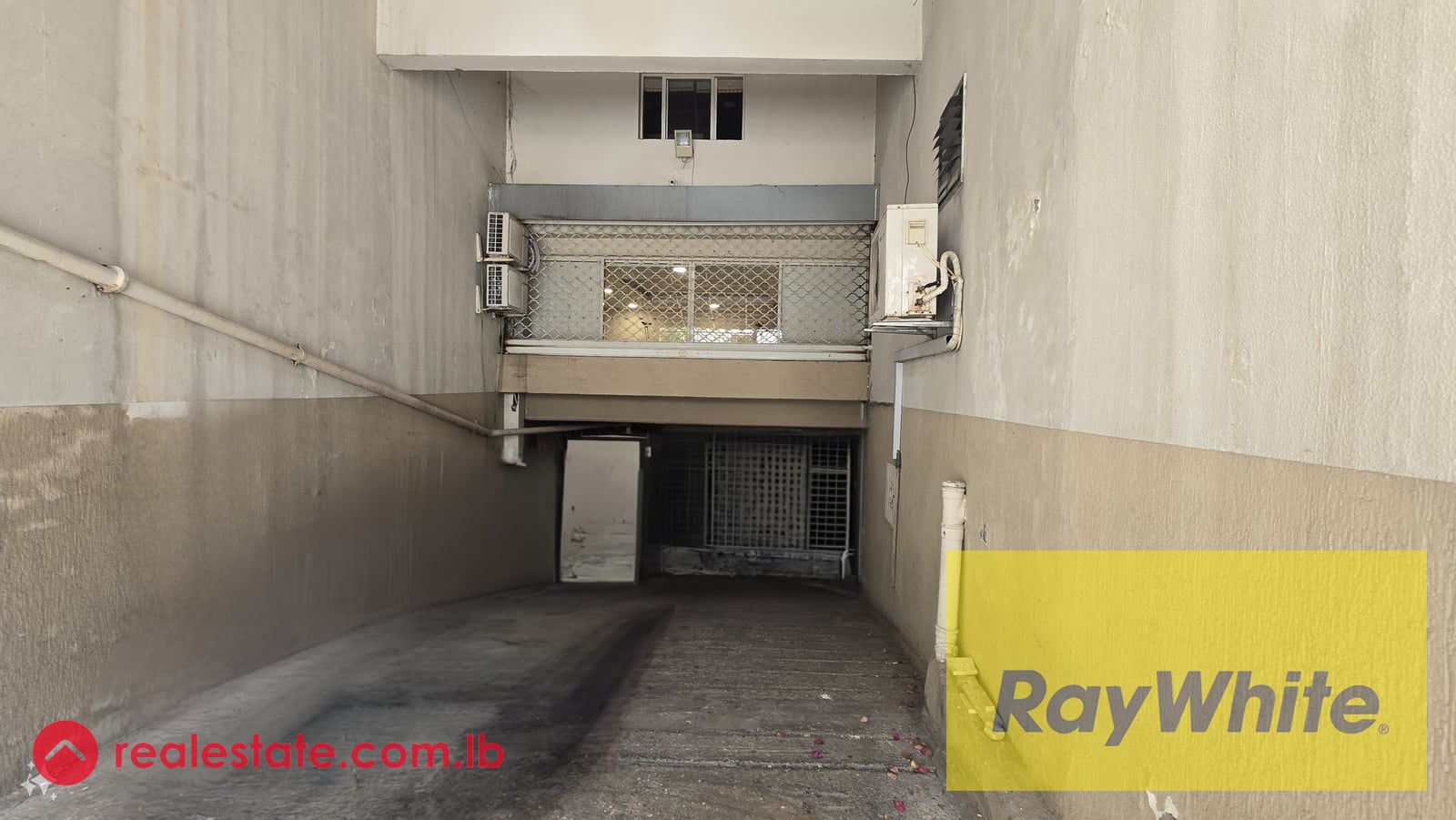 Warehouse with Offices for sale in Mazraat Yachouh — Hub Realtors