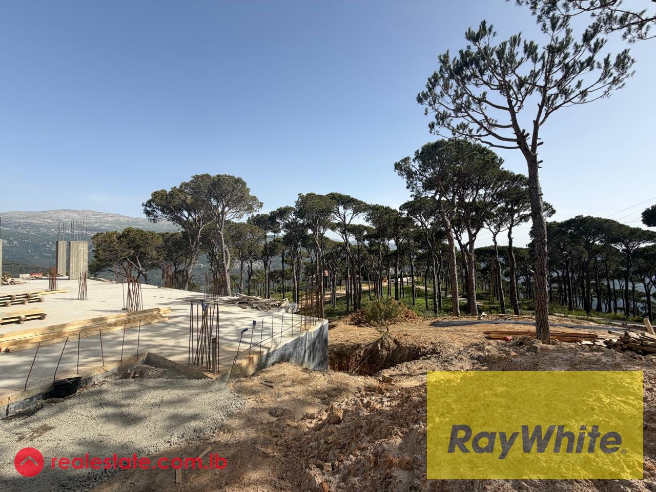 Rooftop for Sale in Kaakour — Hub Realtors