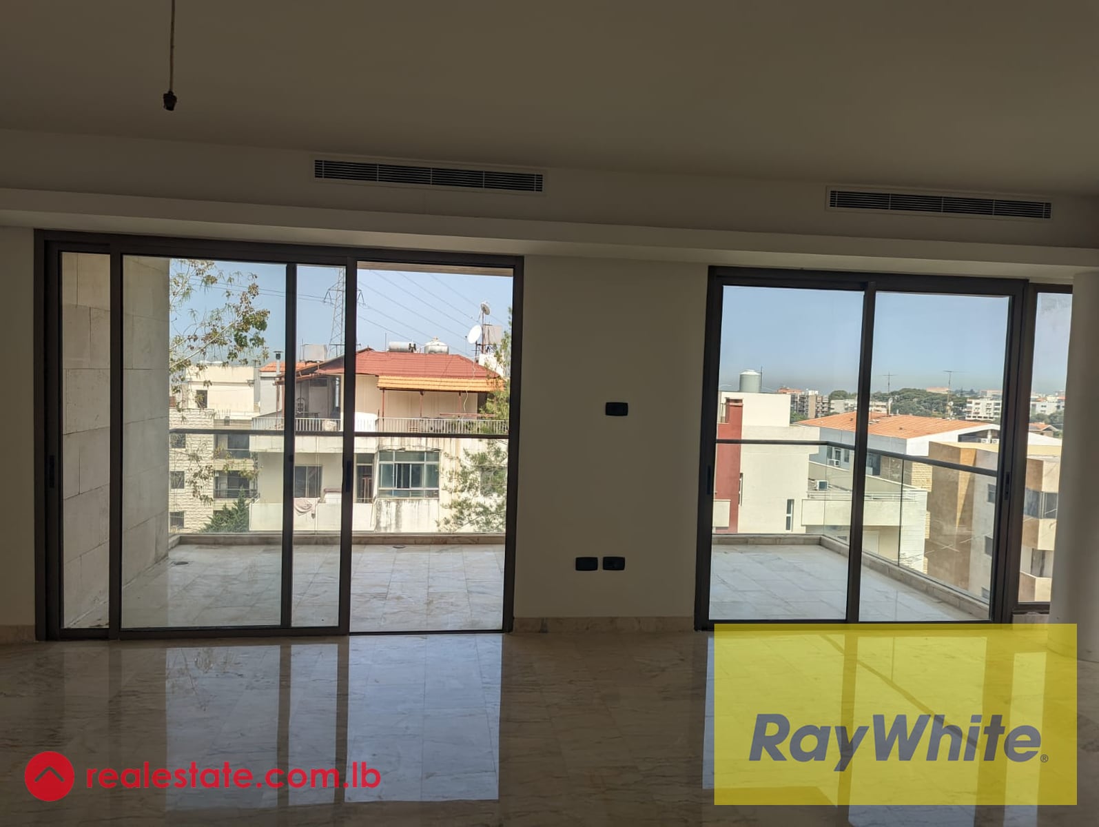 High end 3 bedrooms apartment for sale 285Sqm — Hub Realtors