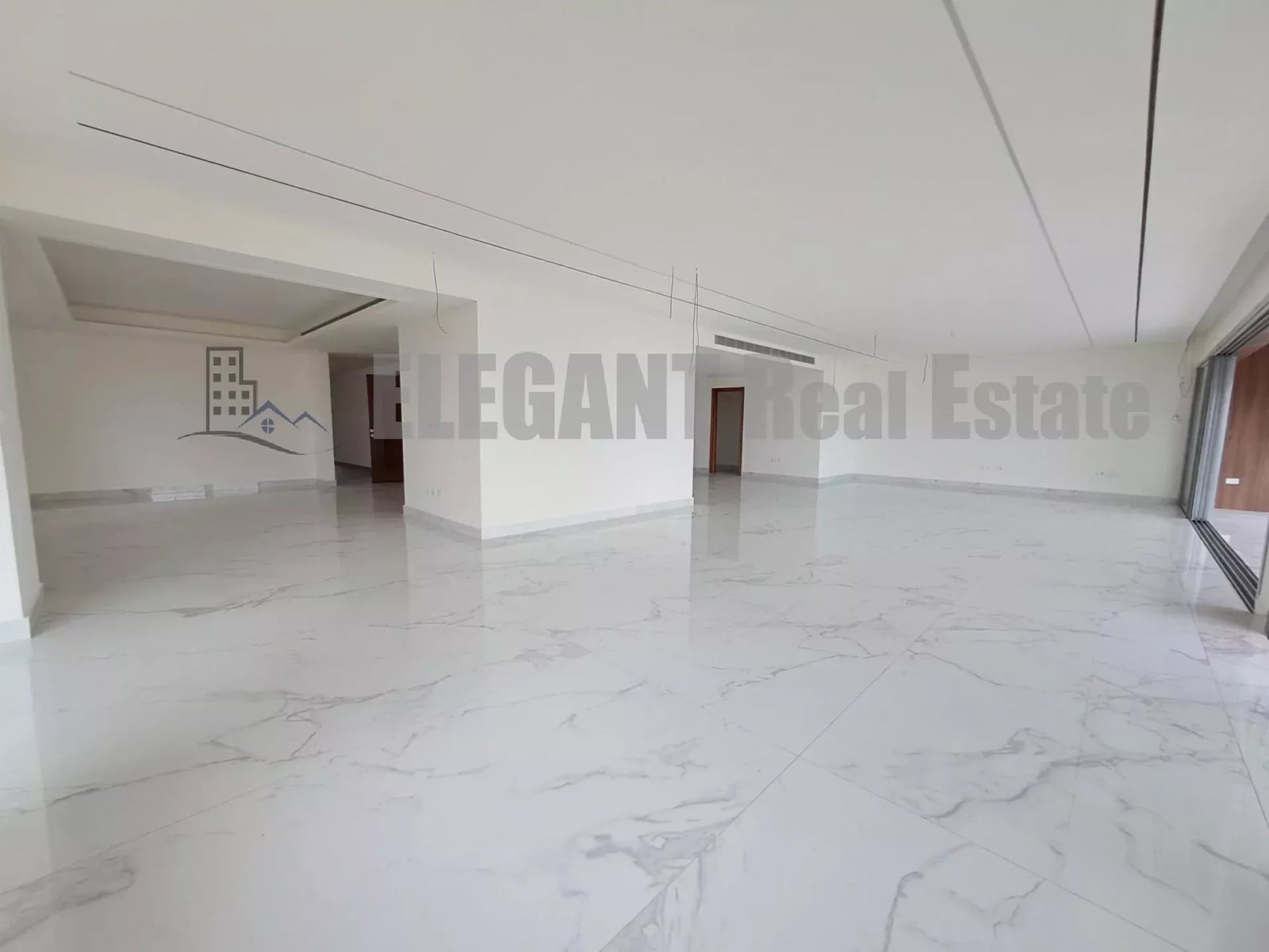 Breathtaking Sea View | Apartment For Rent | Prime Location | Raouche — Hub Realtors