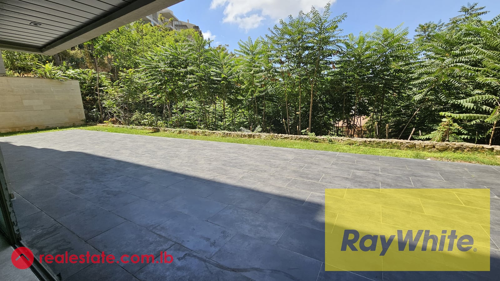Apartment for sale in Yarzeh|Garden — Hub Realtors