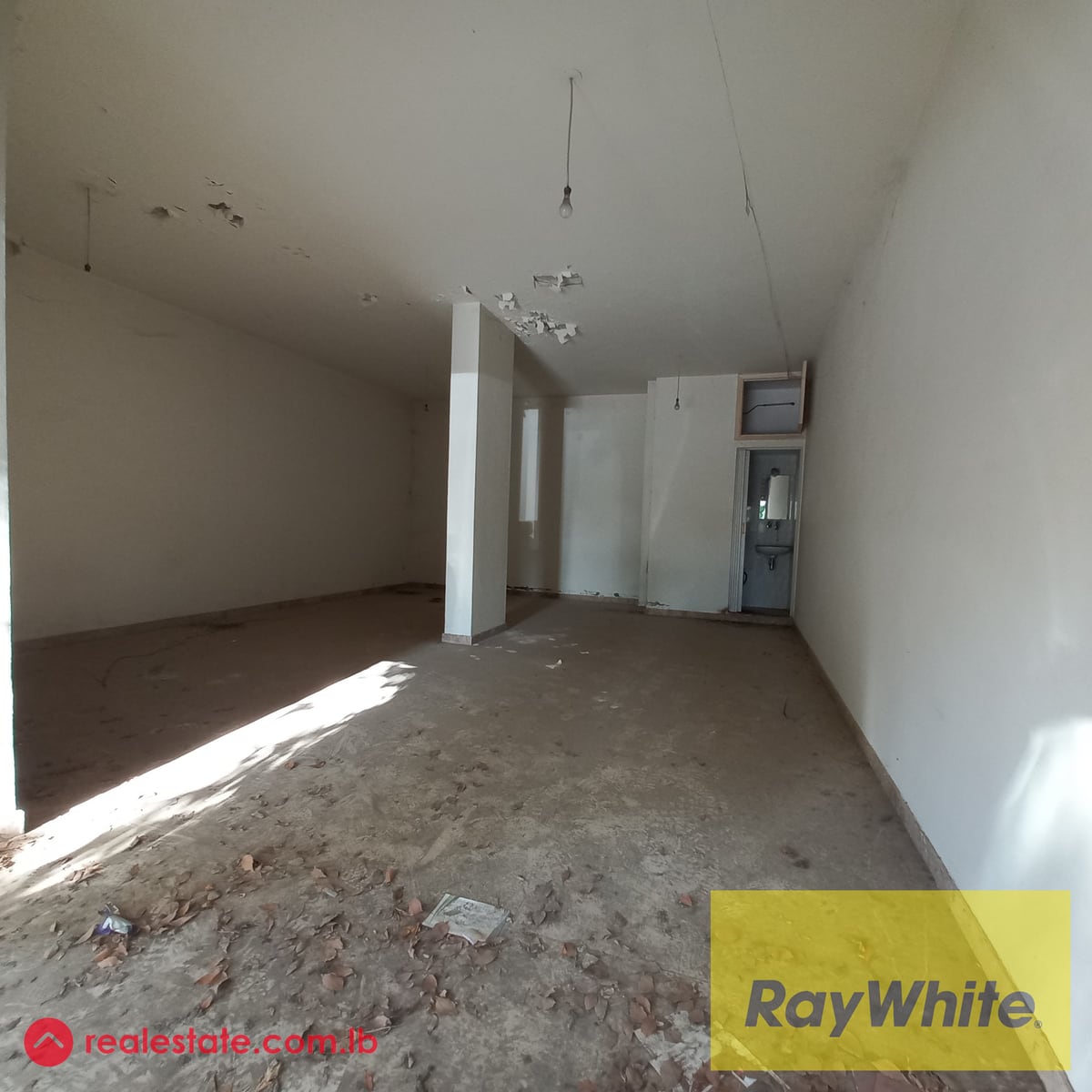 Warehouse with 2 facades in Antelias for sale — Hub Realtors
