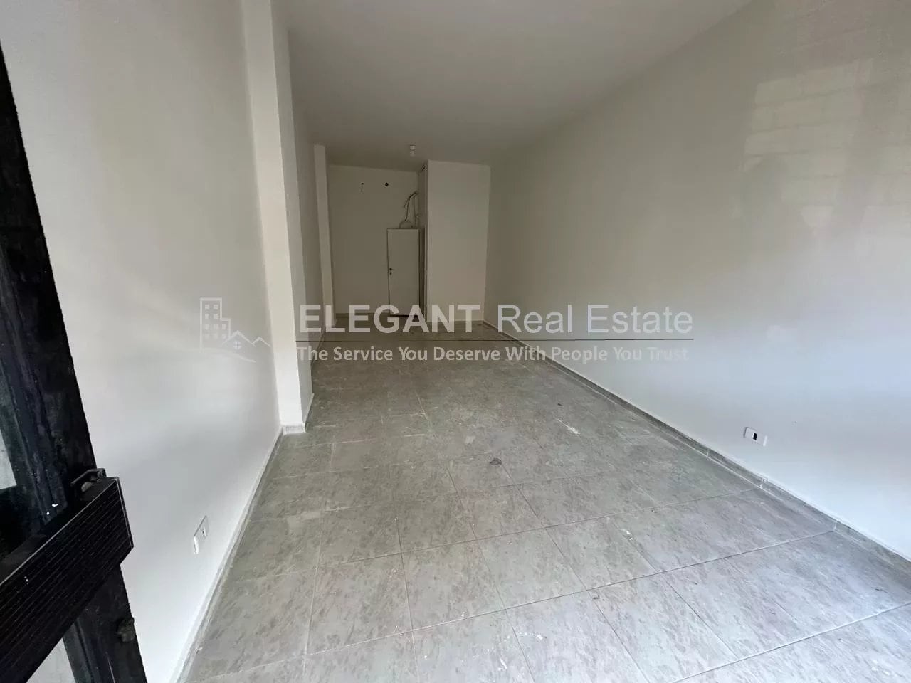 Nicely Located Shop | Easy Access — Hub Realtors