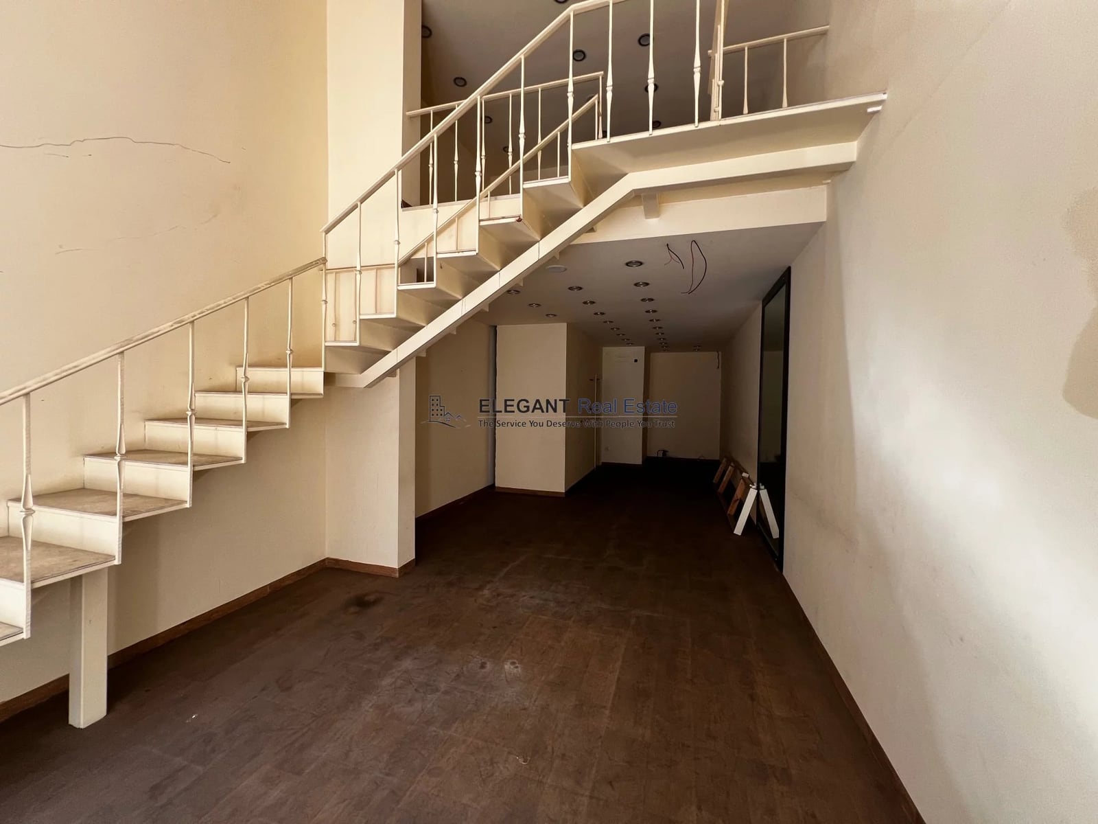 Nicely Located Shop – Office — Hub Realtors