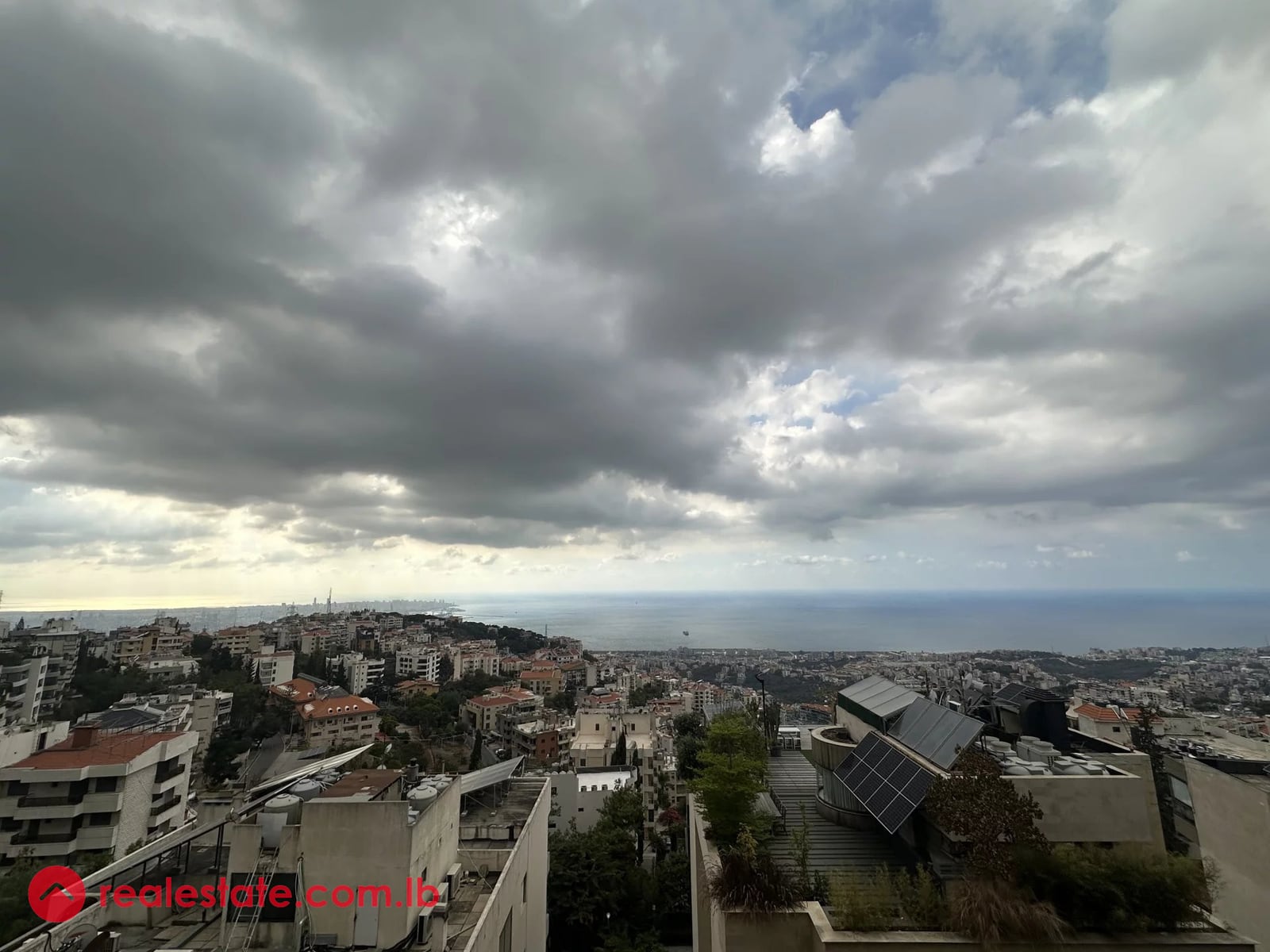 Elegant Full-Floor Apartment with Panoramic Sea Views — Hub Realtors