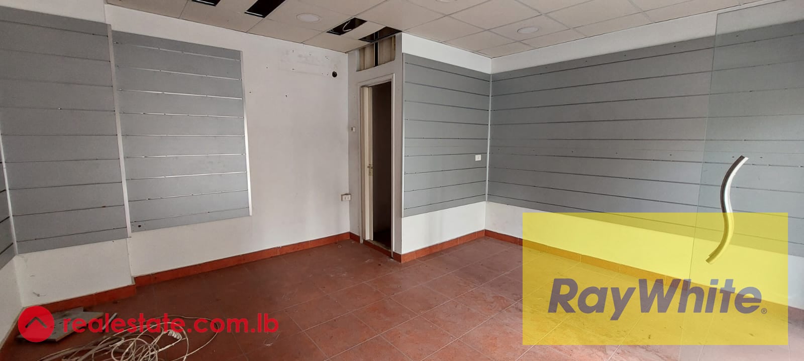 Shop for rent in Ain El Remeneh — Hub Realtors