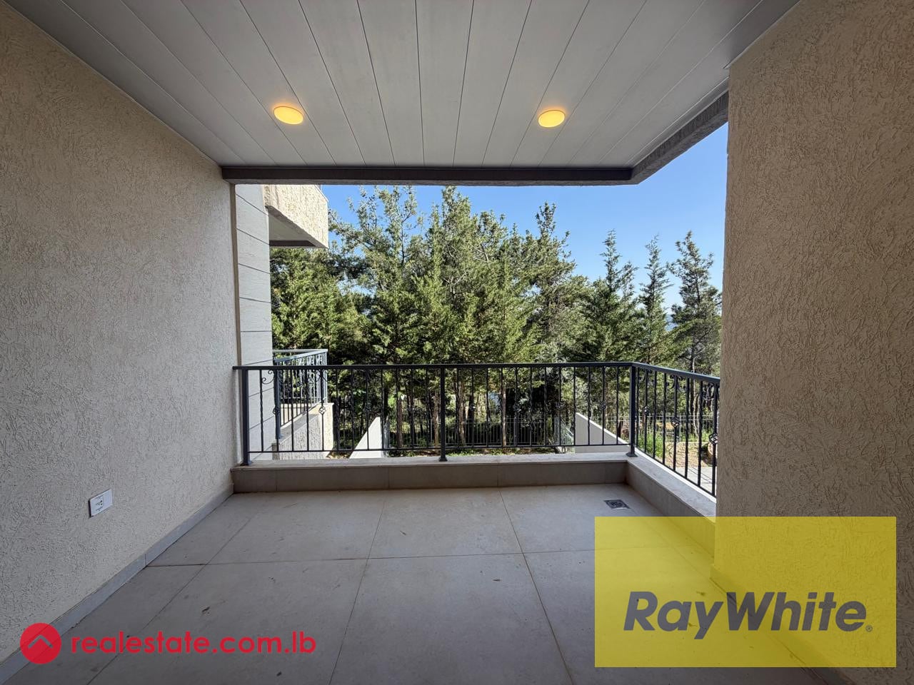 Apartment for Sale in Douar – 150 sqm with Terrace — Hub Realtors