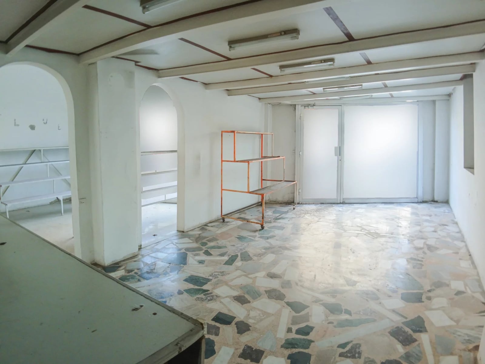 RENTAL RETAIL SPACE BAABDA — Hub Realtors