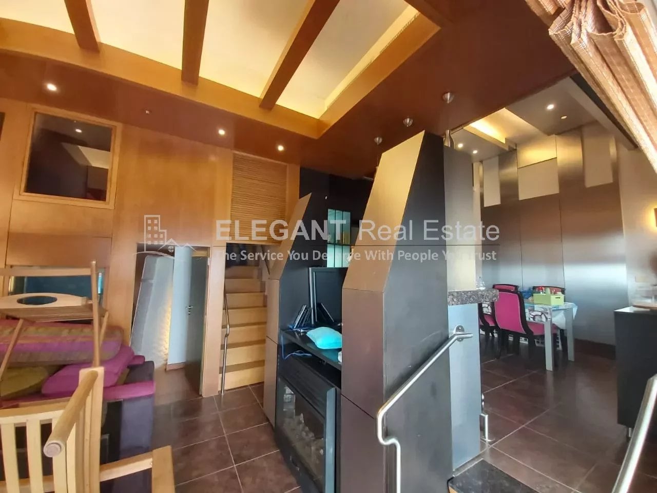 Fancy Chalet | Panoramic View | Duplex — Hub Realtors