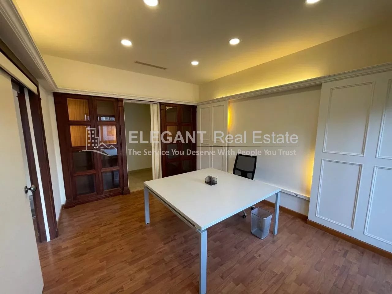 Modern Office | Prime Location | Easy Access — Hub Realtors