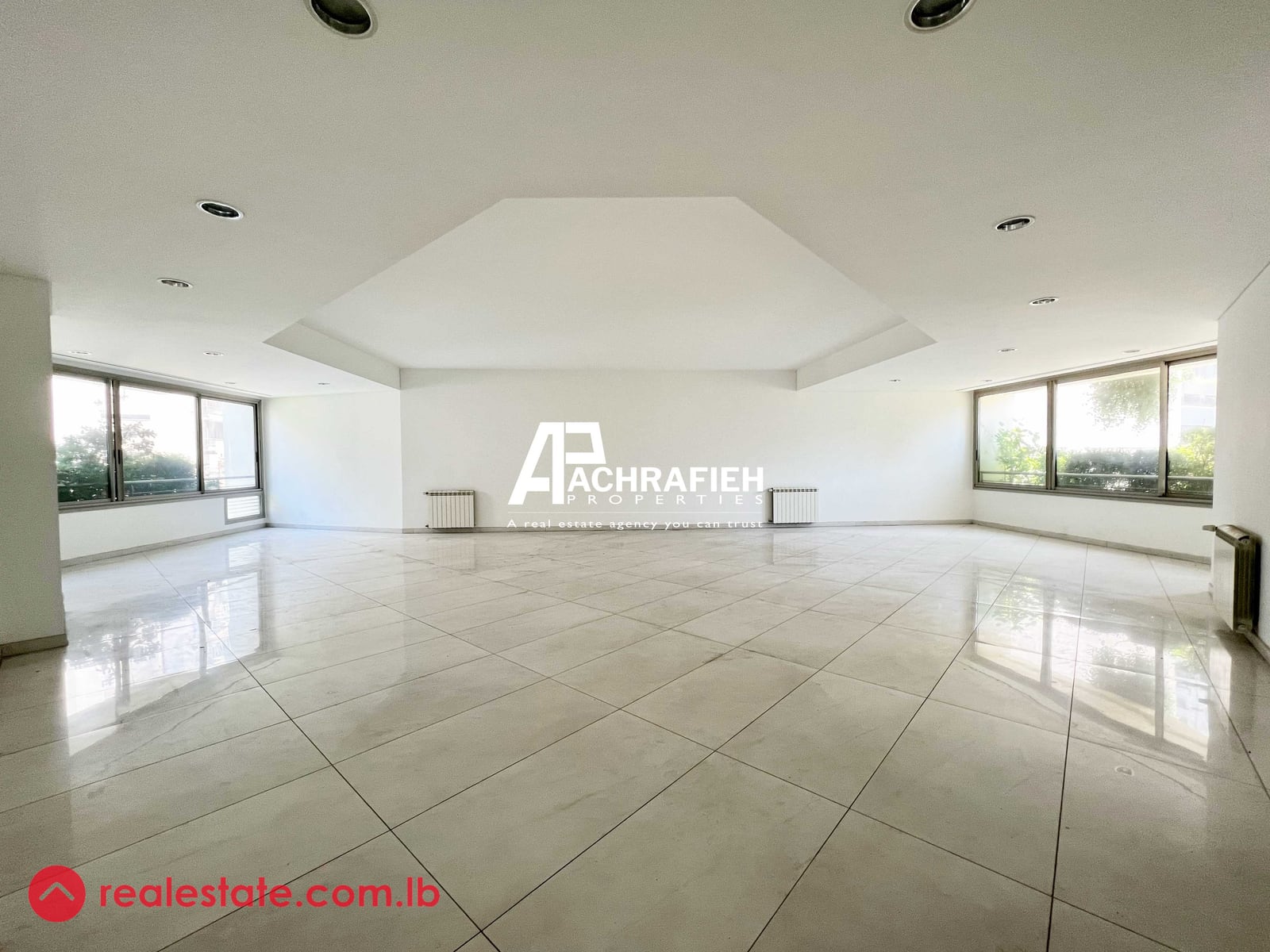 Golden Area | Spacious | 380 Sqm — Hub Realtors