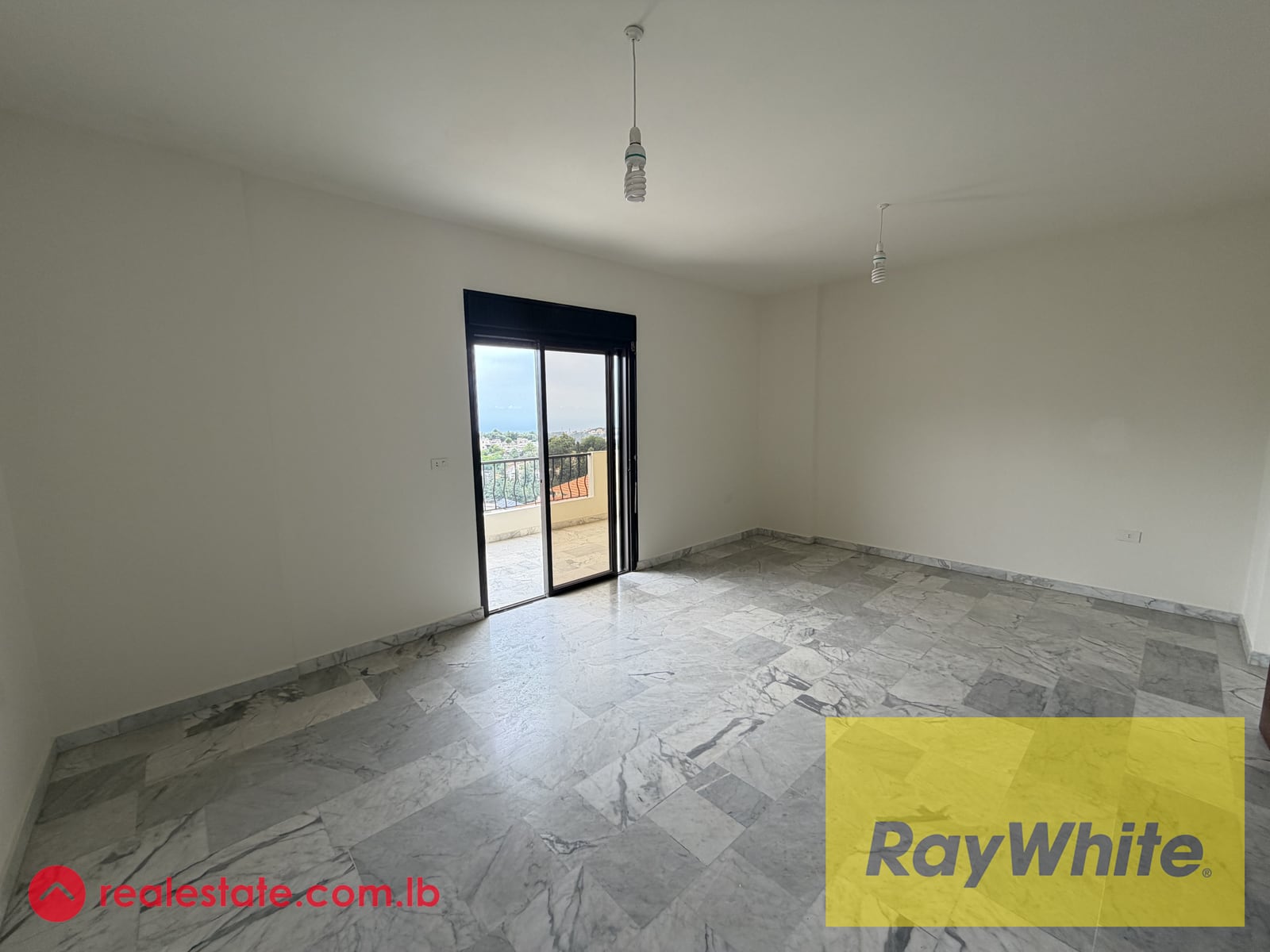 Apartment for Sale in Qornet El Hamra — Hub Realtors