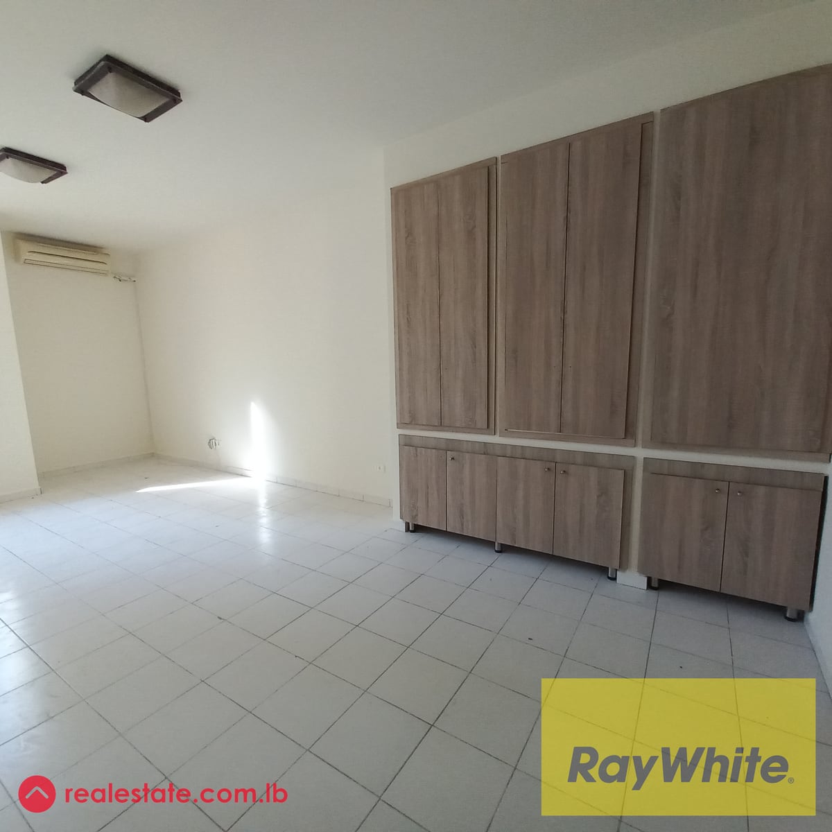 Office in commercial center in Jal el Dib for sale — Hub Realtors
