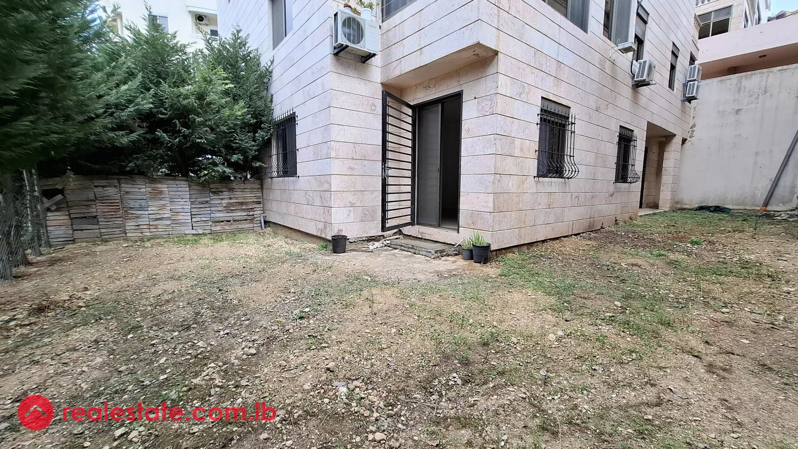2 BEDROOMS APARTMENT IN HBOUB-JBEIL — Hub Realtors