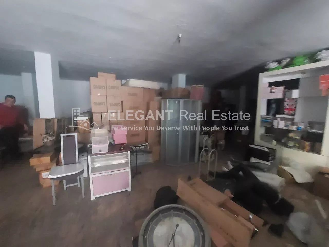 Spacious Warehouse | Easy Access | Road Level — Hub Realtors