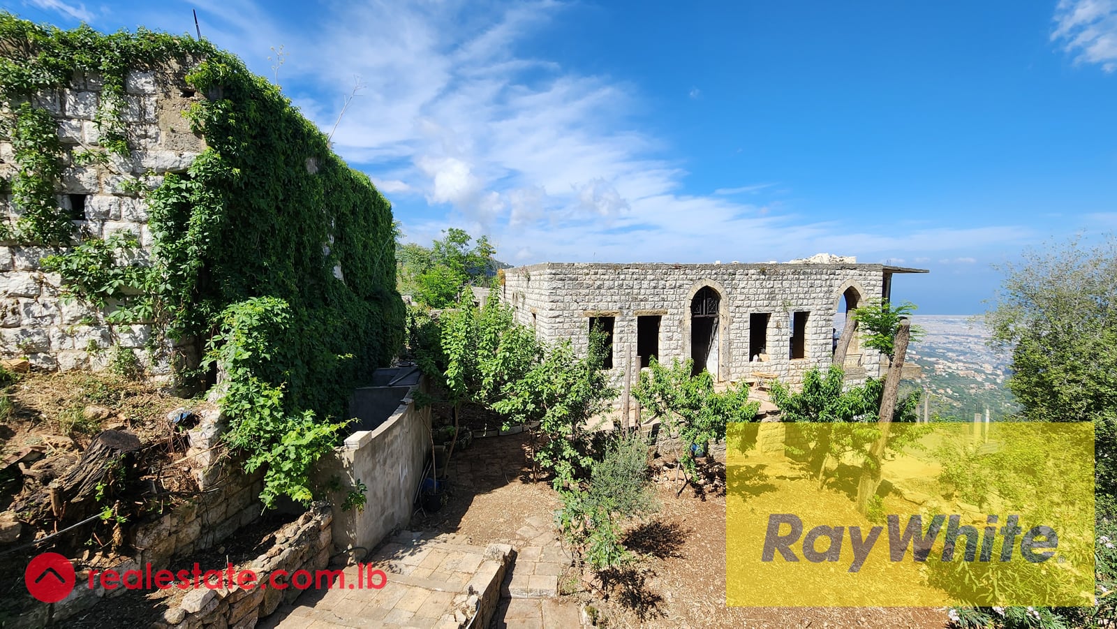 Land with Traditional Stone House For Sale in Aley — Hub Realtors
