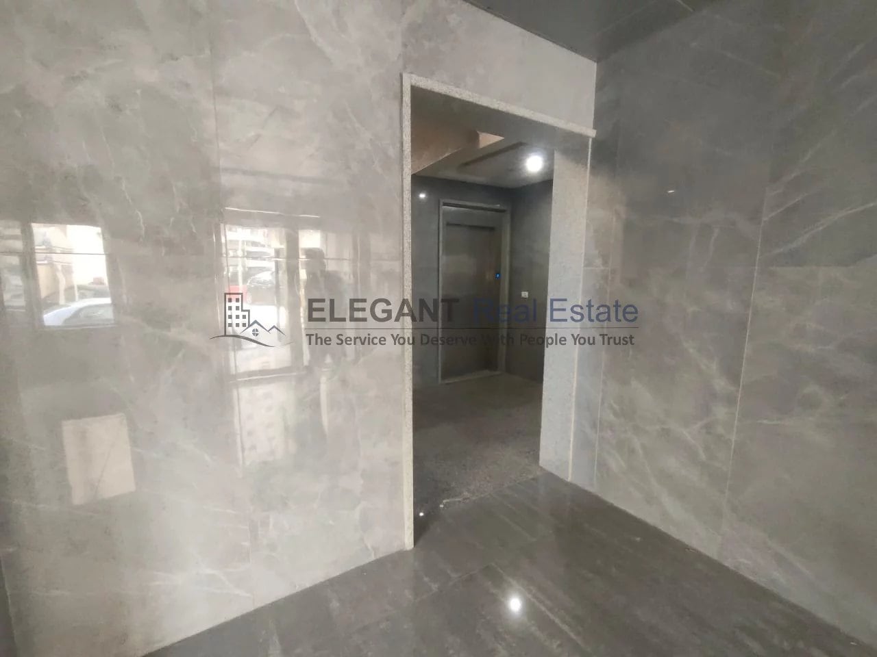 Simplex | Office | Prime Location — Hub Realtors