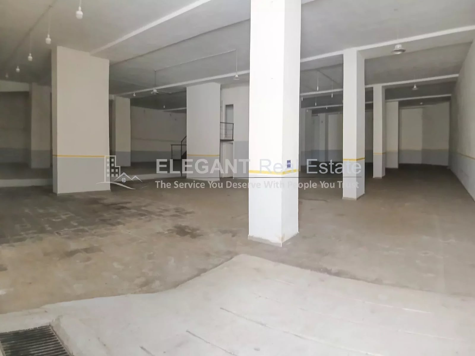 Spacious Warehouse | Easy Access | Private Ramp — Hub Realtors