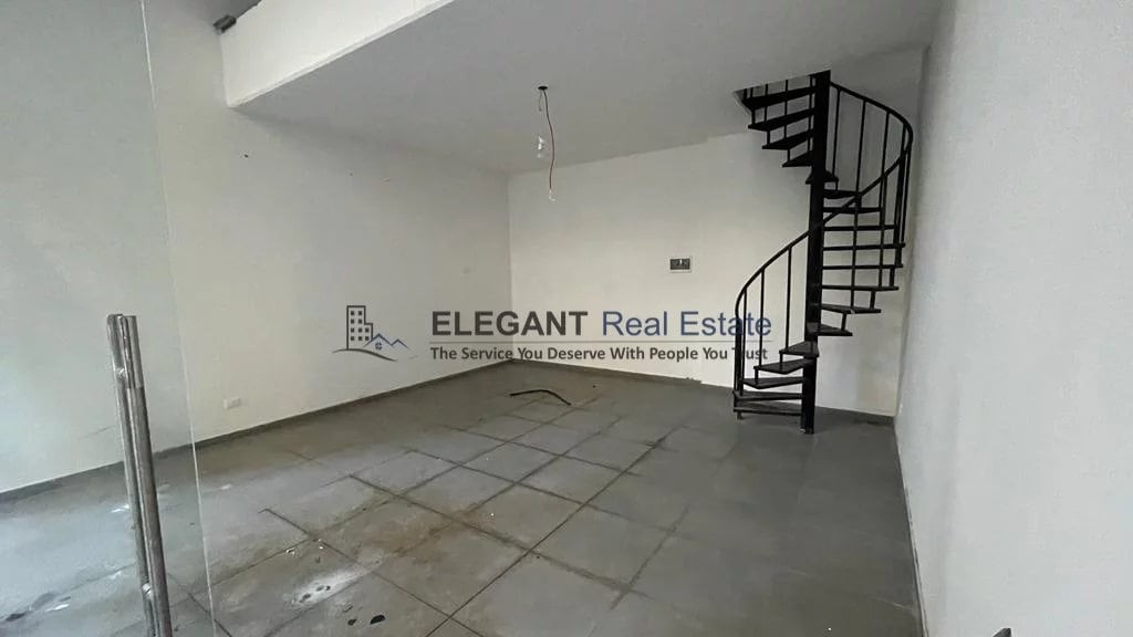 Spacious Duplex Retail Space | Prime Location — Hub Realtors