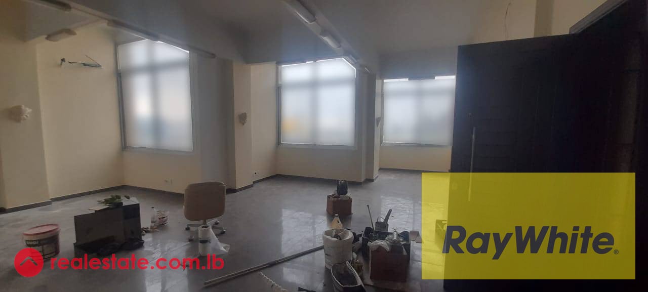 Office for rent in Bourj Hammoud — Hub Realtors