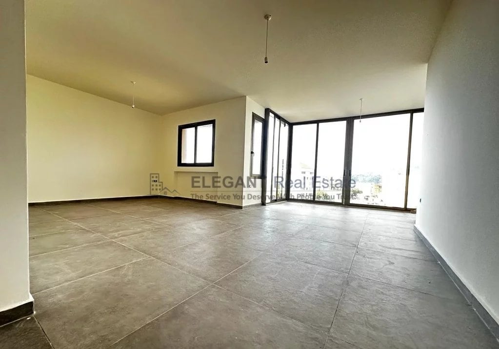 Attractive Duplex | 2 min From Highway — Hub Realtors