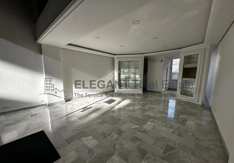 Attractive Office | 1 min from Highway — Hub Realtors