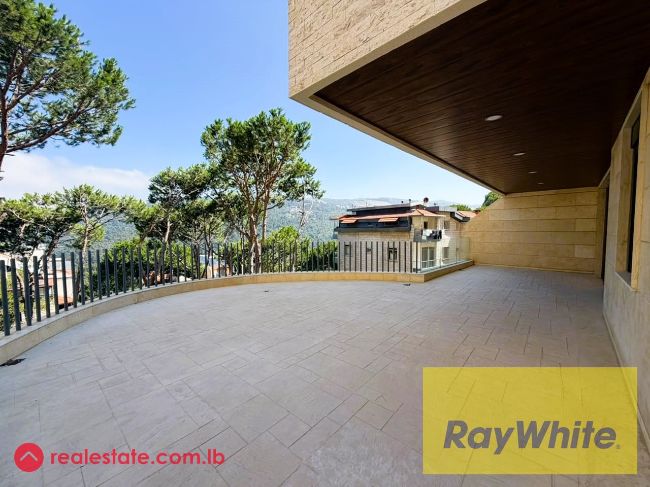 Apartment for Sale in Mar Chaaya with terrace — Hub Realtors