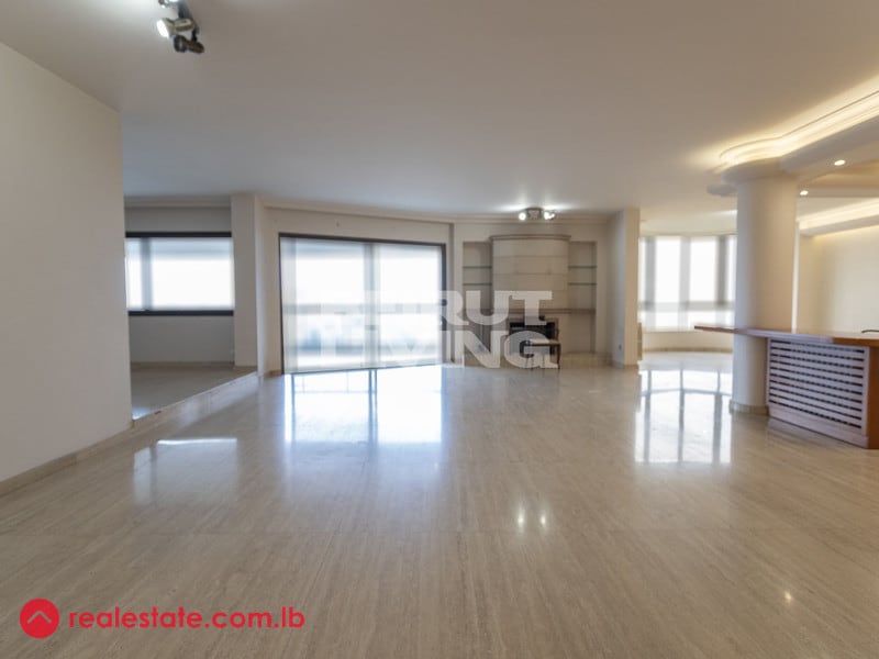 Huge Flat | Prime Location — Hub Realtors