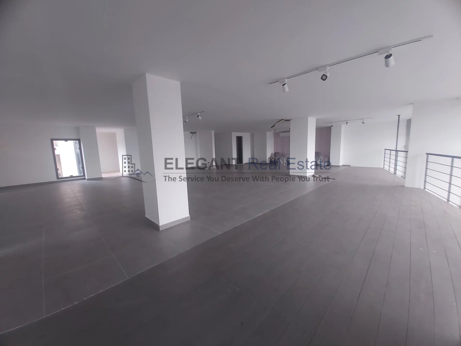 Retail Shop | Prime Location — Hub Realtors