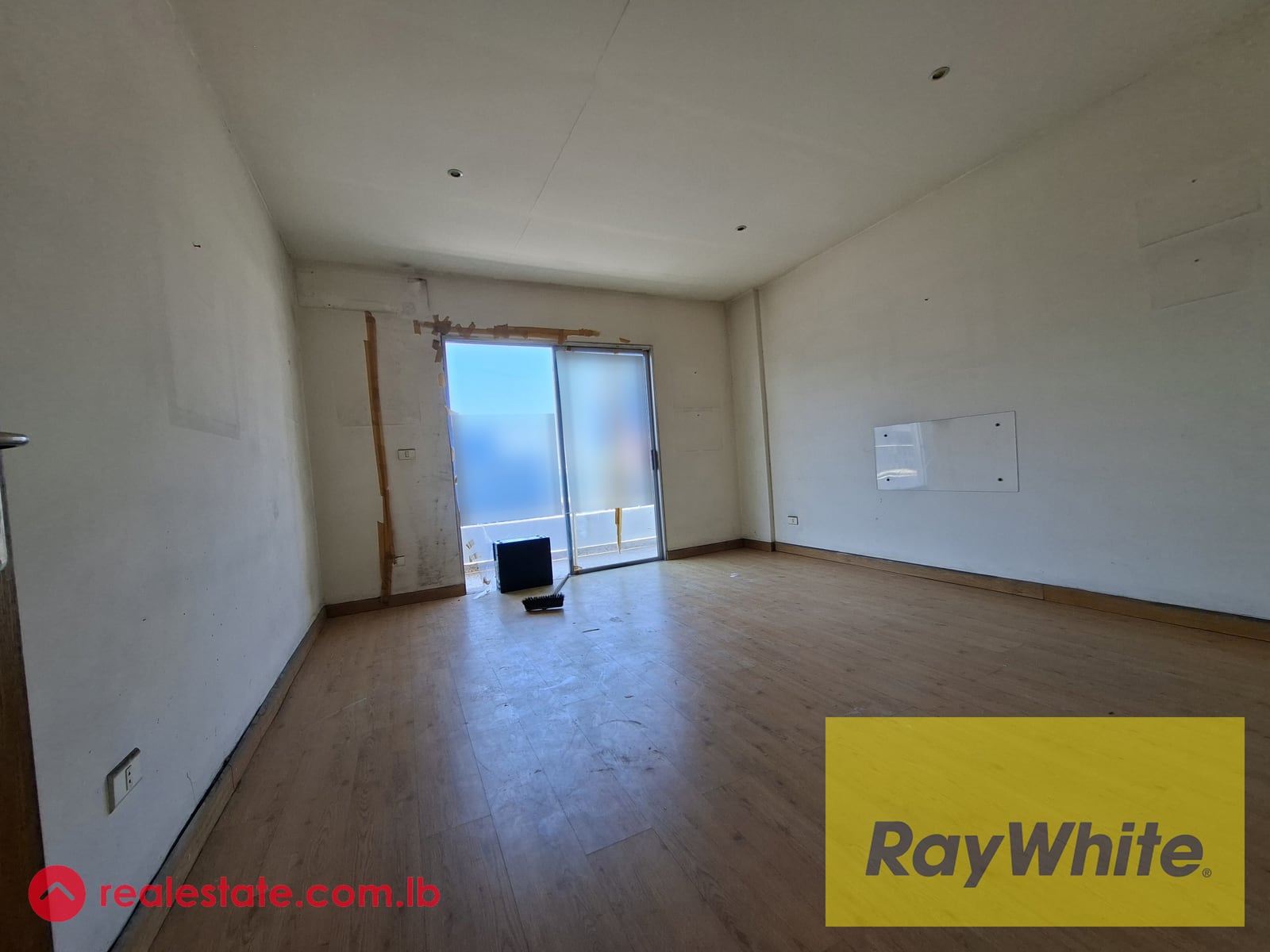Office for Rent – Zalka — Hub Realtors