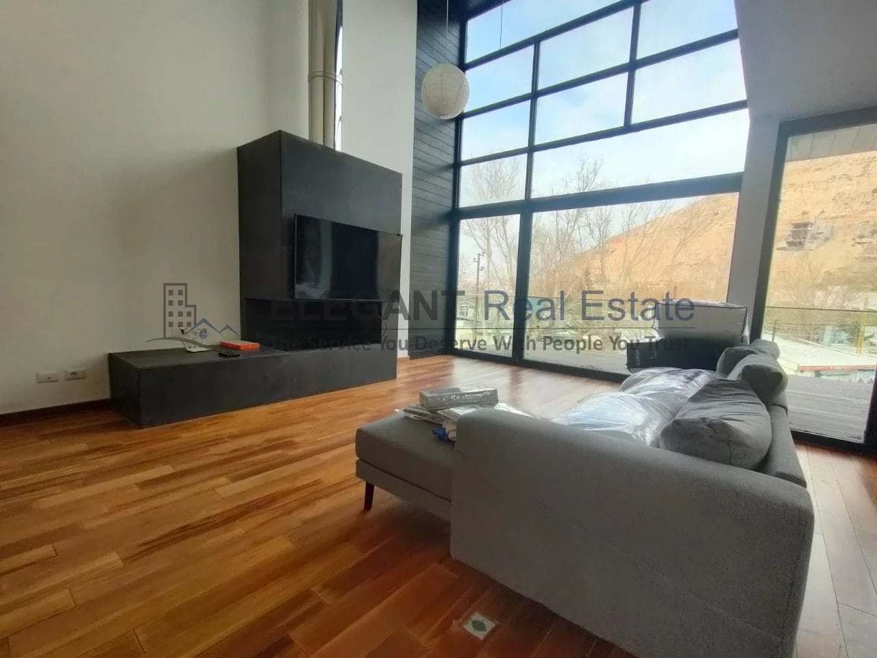 Breathtaking Triplex | Prime location | — Hub Realtors